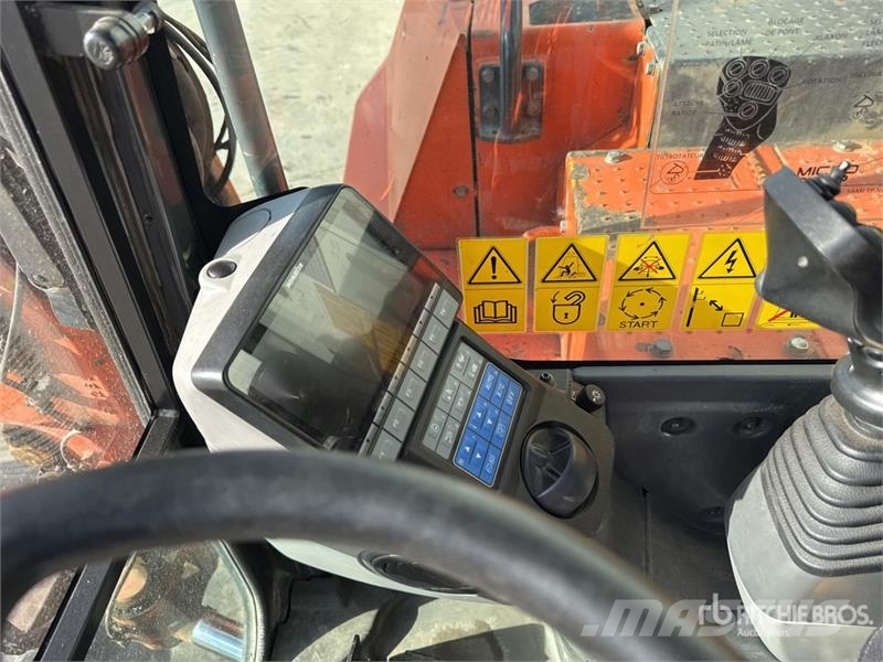 Komatsu PW118MR-11 Pelle Sur Pneus Wheel Excavator Pyöräkaivukoneet