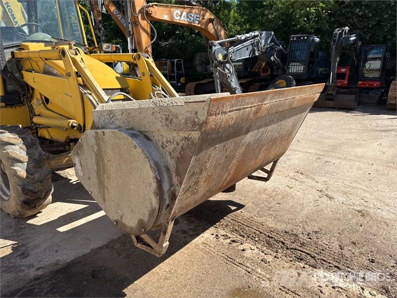 Komatsu PW97R-2 Backhoe Loader Backhoe loaders