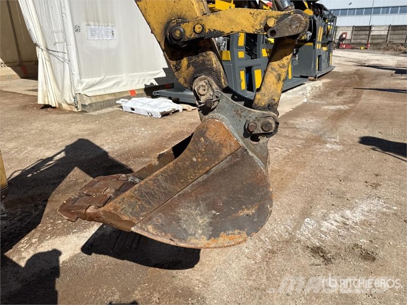 Komatsu PW97R-2 Backhoe Loader Backhoe loaders