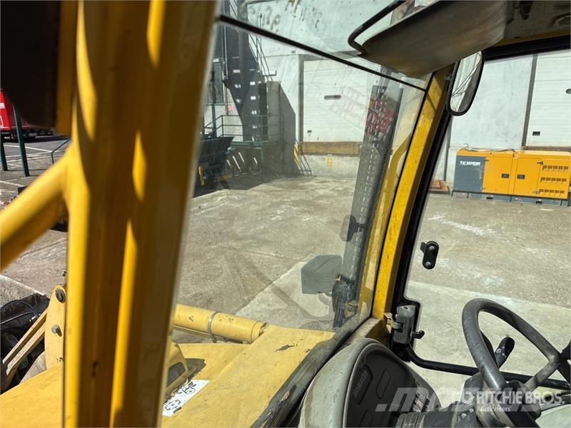 Komatsu PW97R-2 Backhoe Loader Backhoe loaders