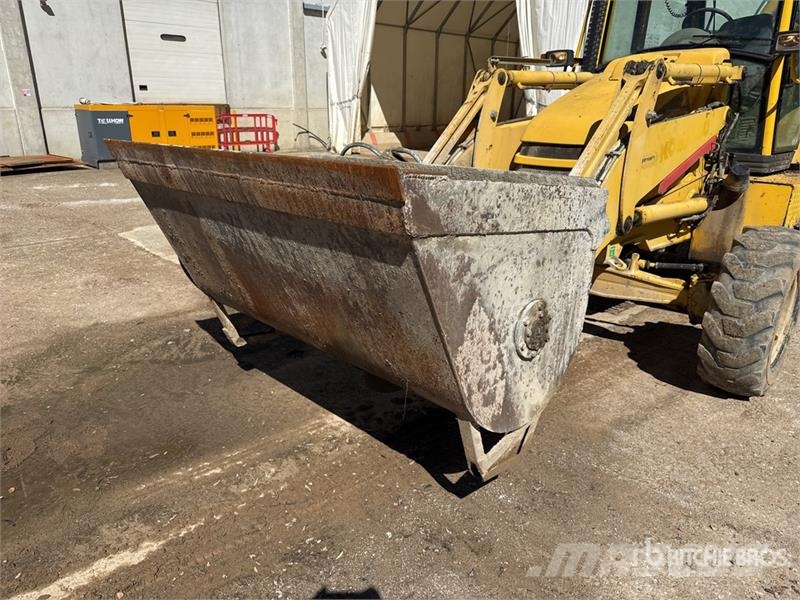 Komatsu PW97R-2 Backhoe Loader Backhoe loaders