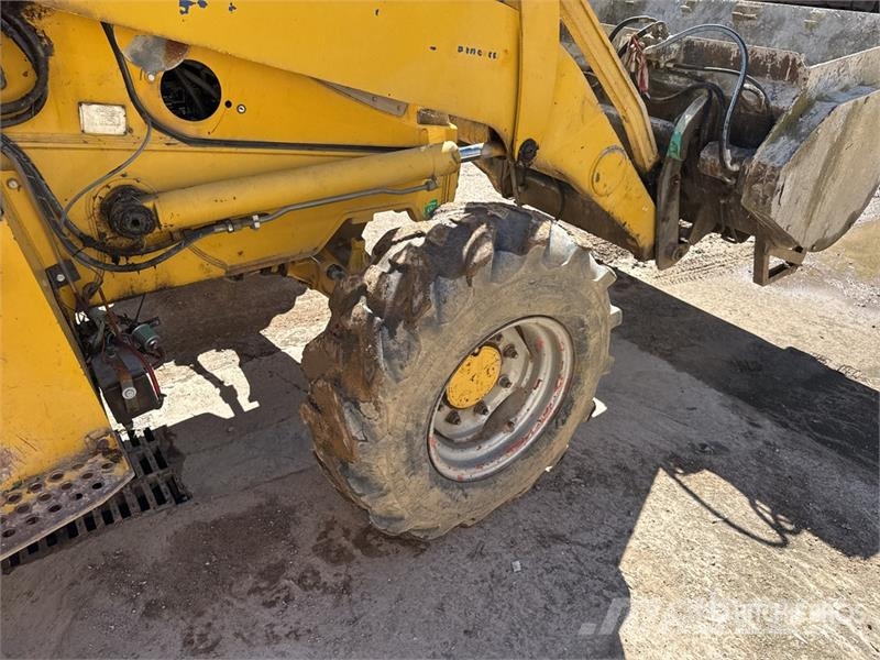 Komatsu PW97R-2 Backhoe Loader Backhoe loaders