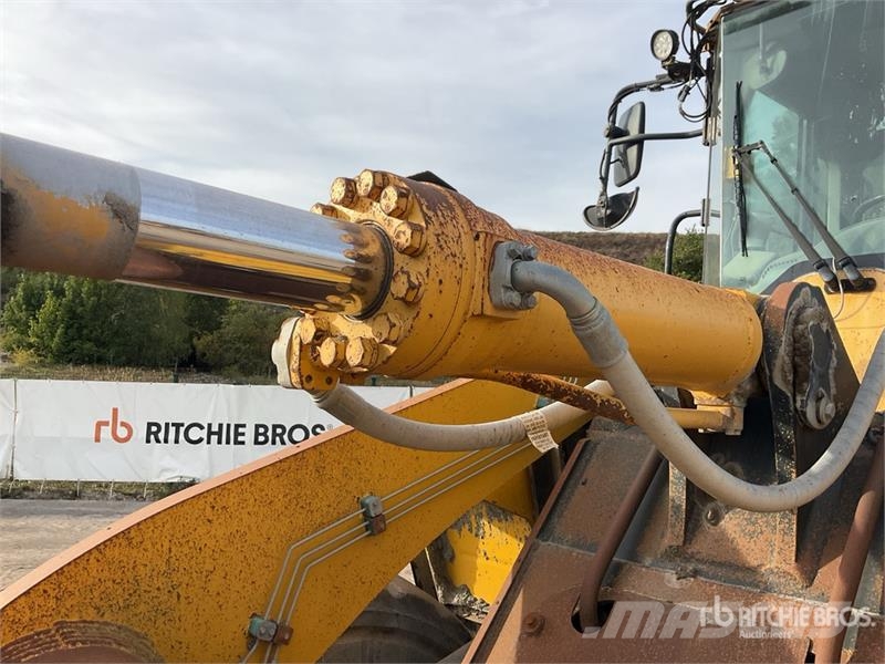 Komatsu WA-470 High Lift Wheel Loader Iekrāvēji uz riteņiem