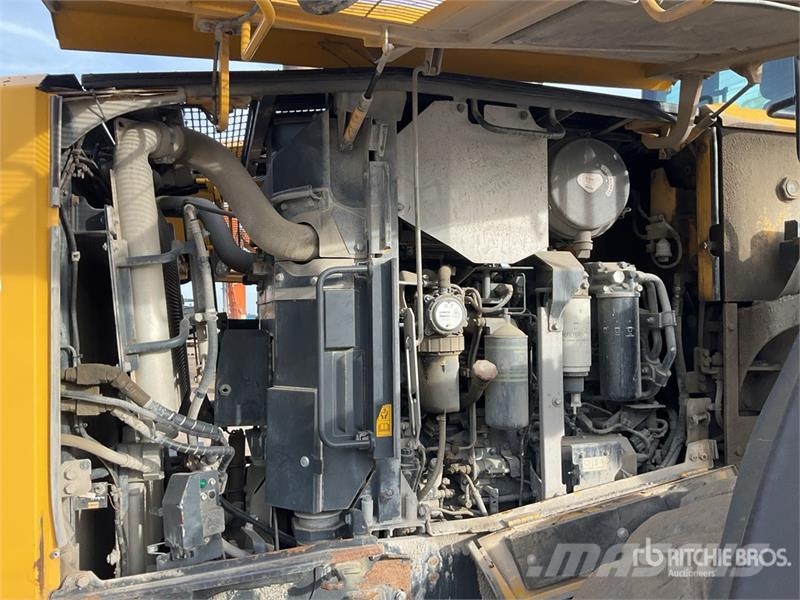 Komatsu WA-470 High Lift Wheel Loader Iekrāvēji uz riteņiem