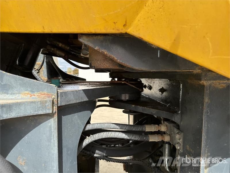 Komatsu WA320-5 لوادر بعجل