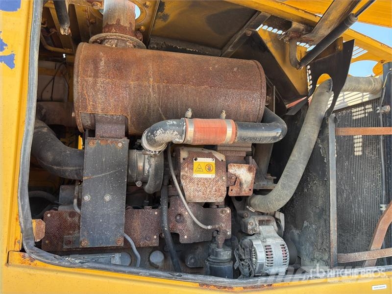 Komatsu WA320-5 Wheel Loader Kolesni nakladalci