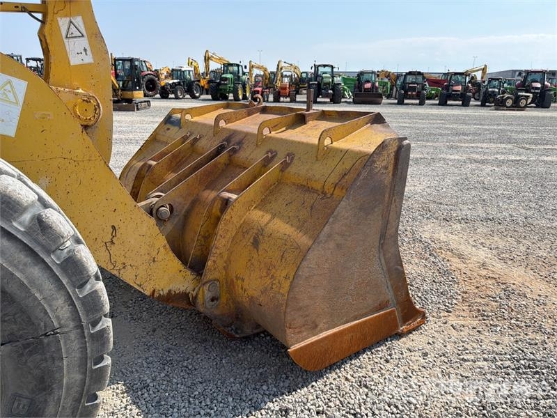 Komatsu WA320-5 Wheel Loader Kolesni nakladalci