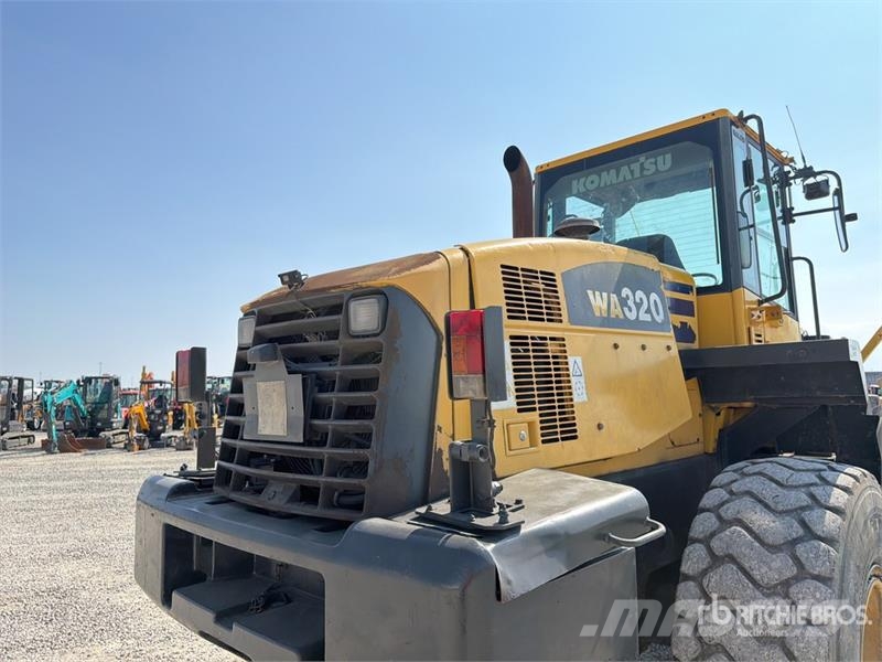Komatsu WA320-5 Wheel Loader Kolesni nakladalci