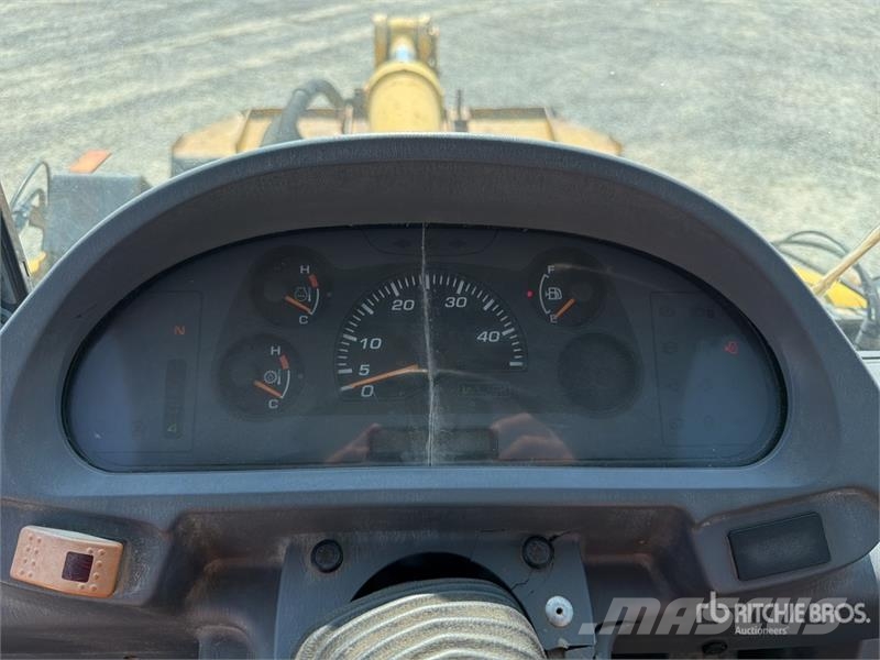 Komatsu WA320-5 Wheel Loader Kolesni nakladalci
