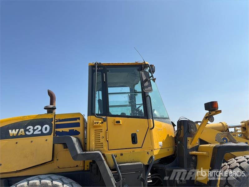 Komatsu WA320-5 Wheel Loader Kolesni nakladalci