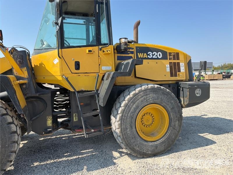 Komatsu WA320-5 Wheel Loader Kolesni nakladalci
