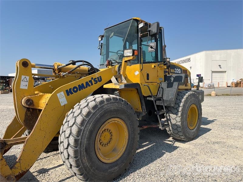 Komatsu WA320-5 Wheel Loader Kolesni nakladalci