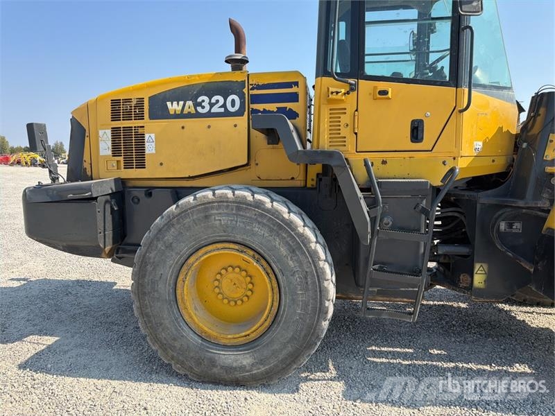 Komatsu WA320-5 Wheel Loader Kolesni nakladalci