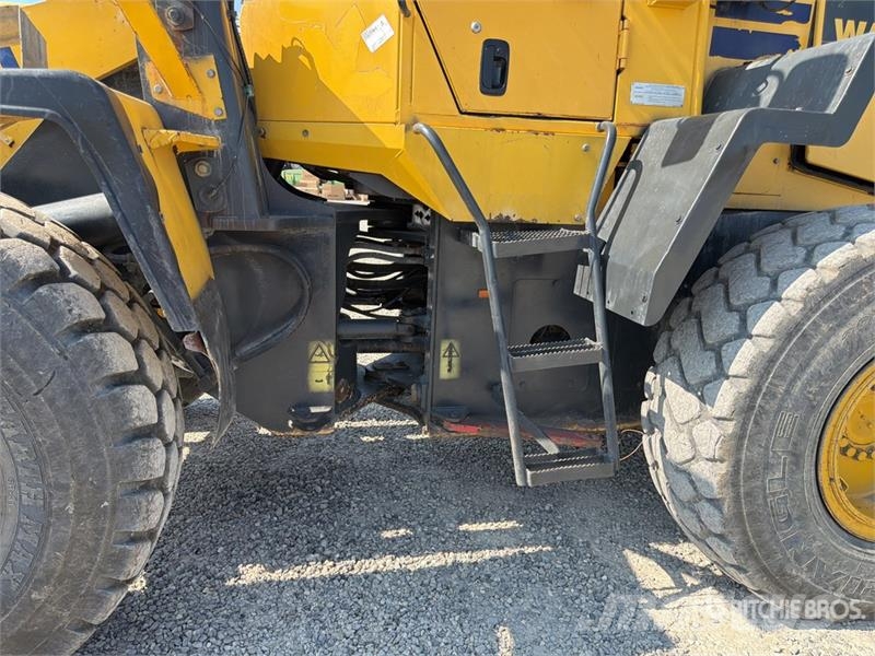 Komatsu WA320-5 Wheel Loader Kolesni nakladalci