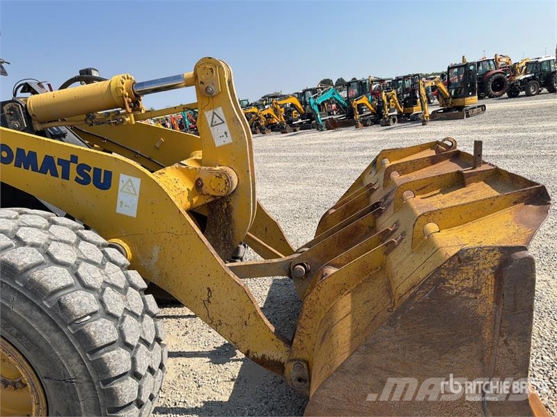 Komatsu WA320-5 Wheel Loader Kolesni nakladalci