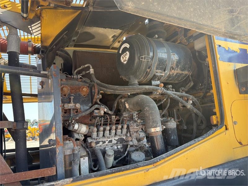 Komatsu WA320-5 Wheel Loader Kolesni nakladalci