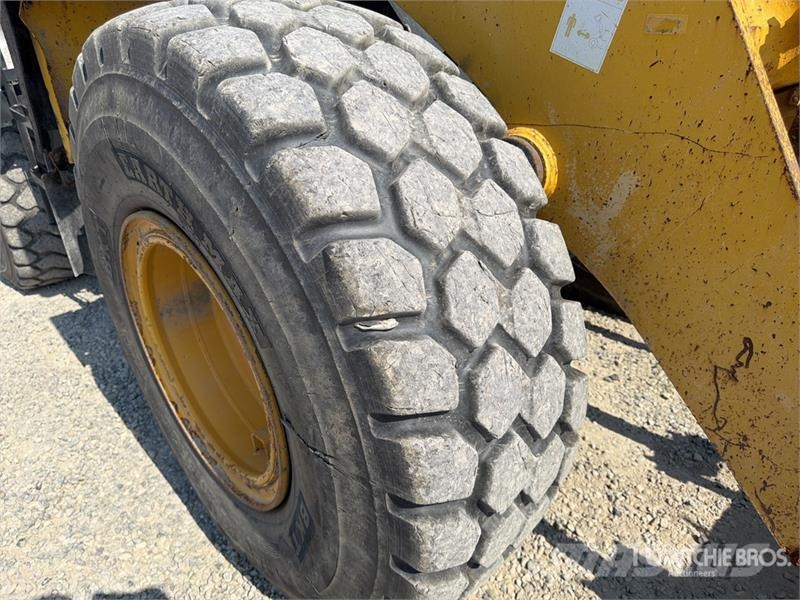 Komatsu WA320-5 Wheel Loader Kolesni nakladalci