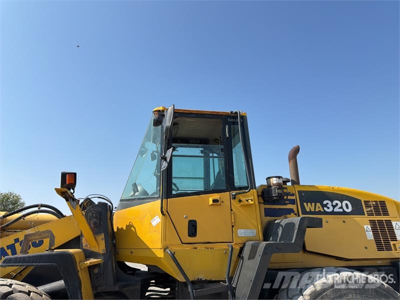 Komatsu WA320-5 Wheel Loader Kolesni nakladalci