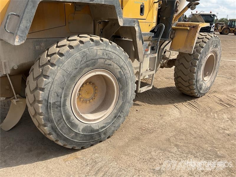 Komatsu WA320-5H Wheel Loader Hjullastare