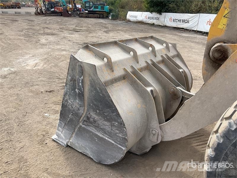Komatsu WA320-5H Wheel Loader Hjullastare