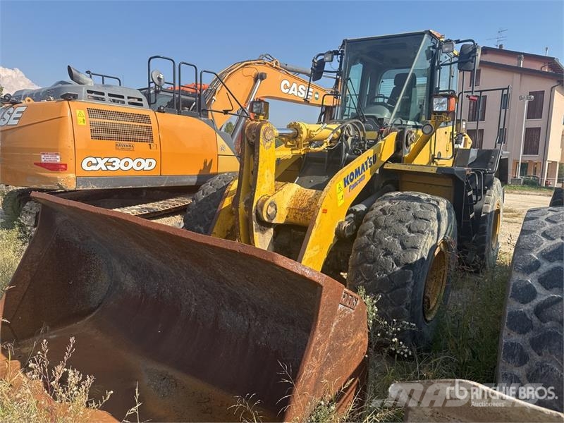 Komatsu WA380 Wheel Loader Gumikerekes homlokrakodók