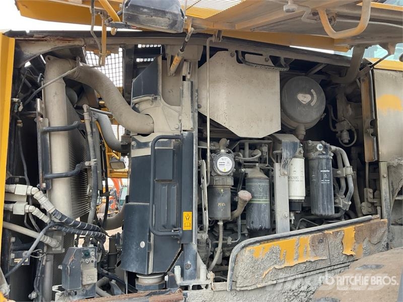 Komatsu WA470-7 Iekrāvēji uz riteņiem