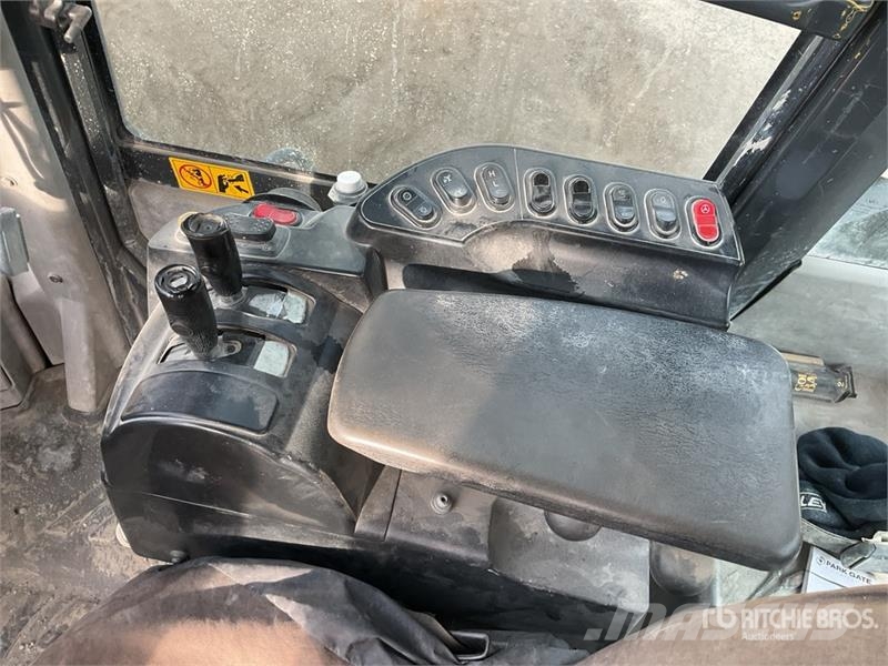 Komatsu WA470-7 Iekrāvēji uz riteņiem