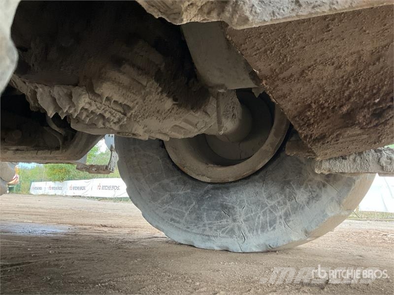 Komatsu WA470-7 Iekrāvēji uz riteņiem