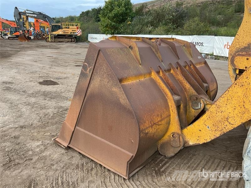 Komatsu WA470-7 Iekrāvēji uz riteņiem