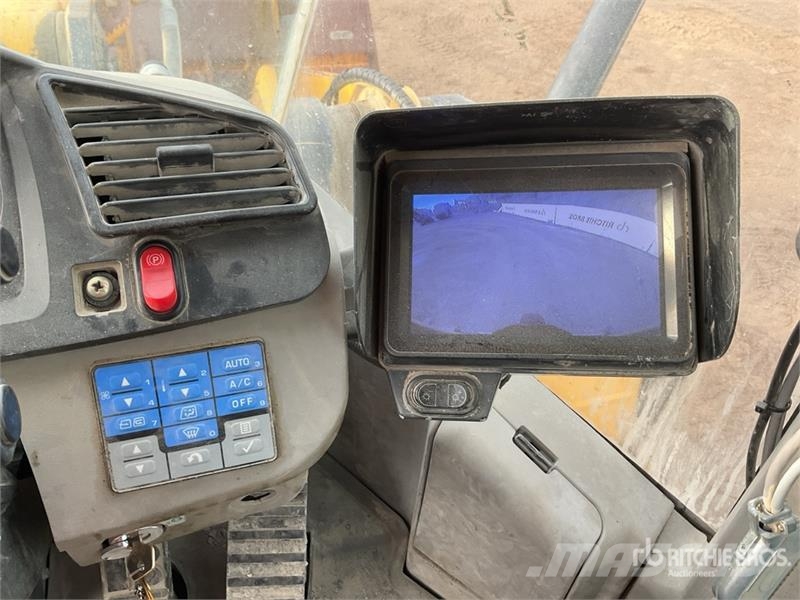 Komatsu WA470-7 Iekrāvēji uz riteņiem
