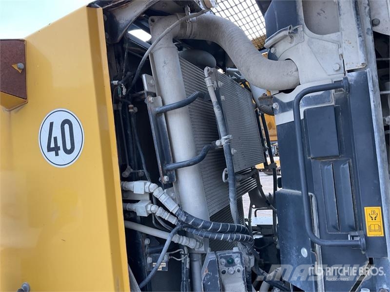 Komatsu WA470-7 Iekrāvēji uz riteņiem