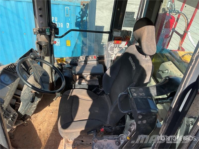 Komatsu WA470-8 Radlader