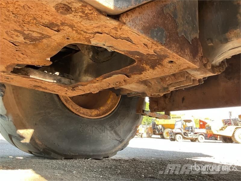 Komatsu WA470-8 Radlader