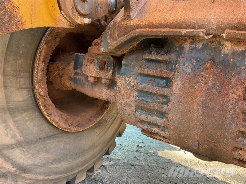 Komatsu WA470-8 Radlader