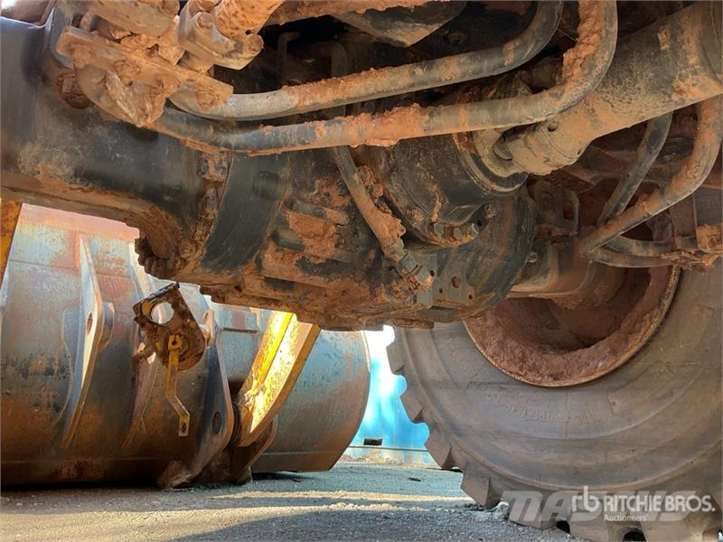 Komatsu WA470-8 Radlader