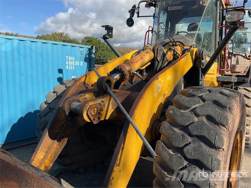 Komatsu WA470-8 Radlader