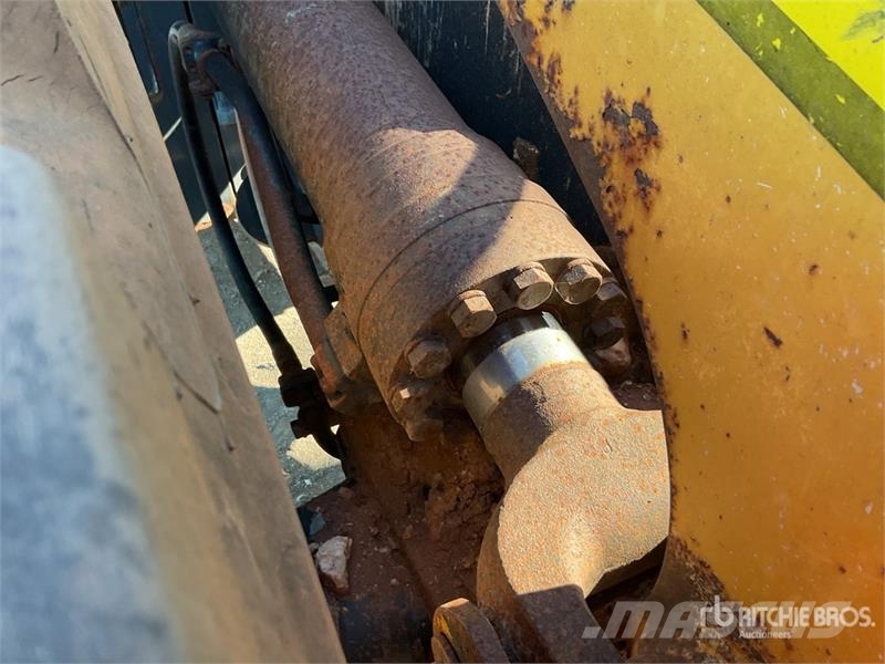 Komatsu WA470-8 Radlader