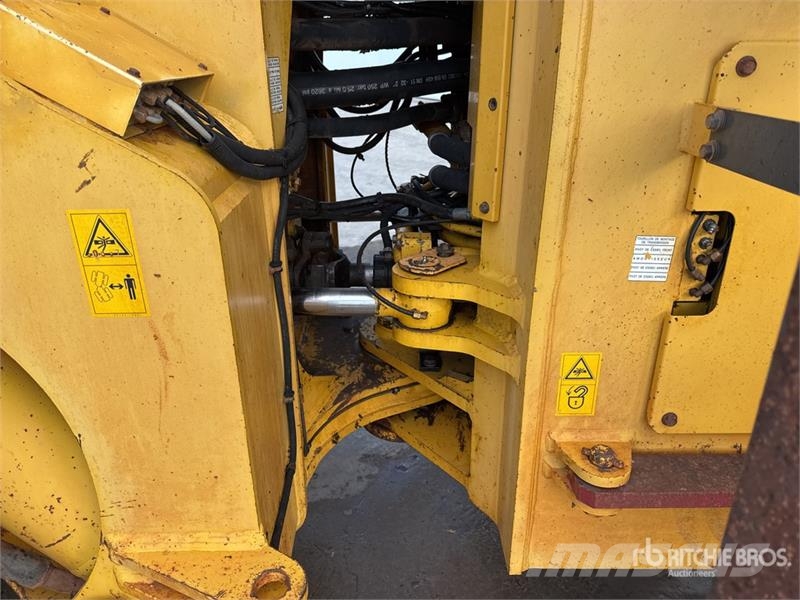 Komatsu WA500-3 Utovarivači na kotačima