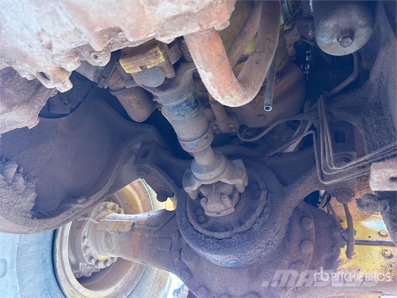 Komatsu WA500-3 Utovarivači na kotačima