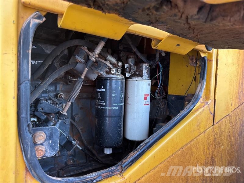 Komatsu WA500-3 Utovarivači na kotačima