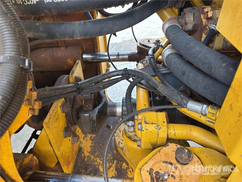 Komatsu WA500-3 Utovarivači na kotačima