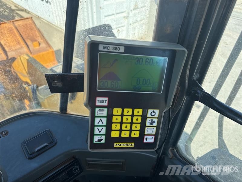 Komatsu WA500-3 Cargadoras sobre ruedas