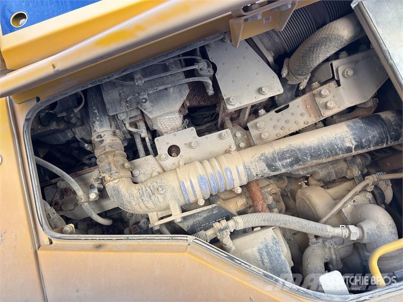 Komatsu WA500-8 Wheel Loader Pale gommate