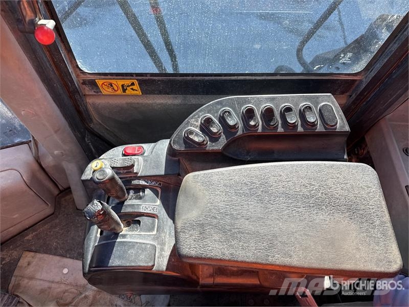 Komatsu WA500-8 Wheel Loader Pale gommate