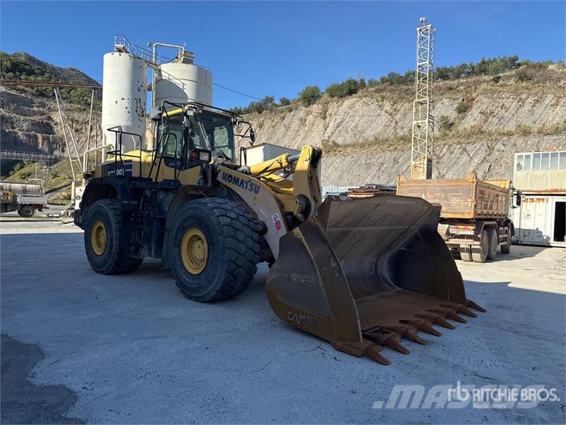 Komatsu WA500-8 Wheel Loader Pale gommate
