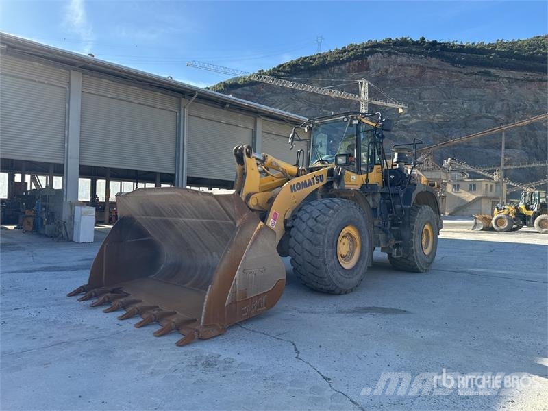 Komatsu WA500-8 Wheel Loader Pale gommate