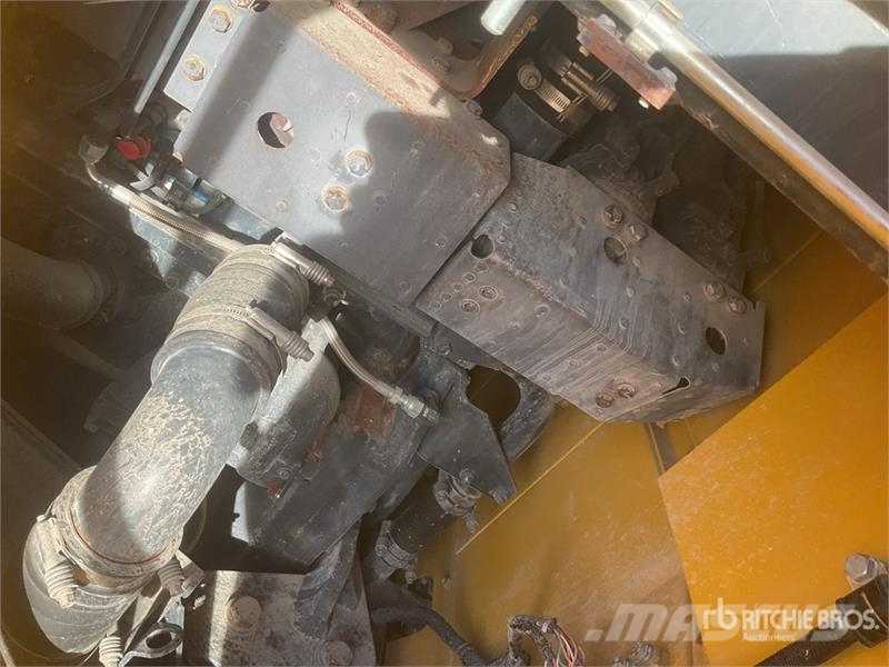 Komatsu WA600-8E0 Wheel Loader Rataslaadurid