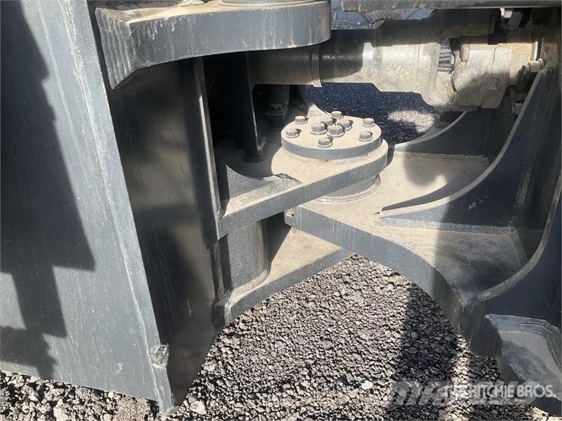 Komatsu WA600-8E0 Wheel Loader Rataslaadurid