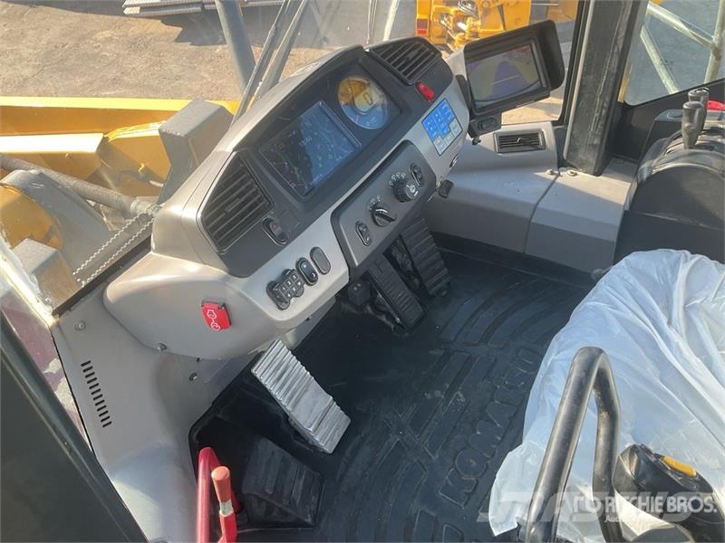 Komatsu WA600-8E0 Wheel Loader Rataslaadurid