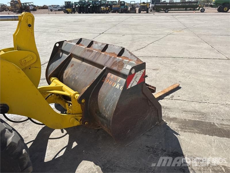 Komatsu WA80-6 Chargeuse Sur Pneus Wheel Loader لوادر بعجل